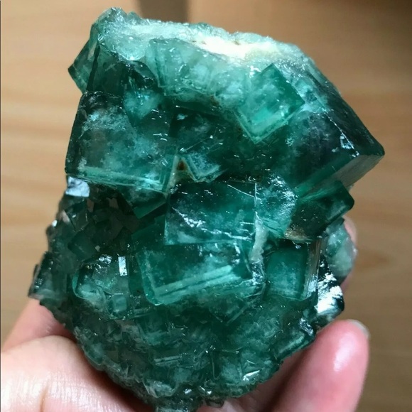 Dark cubed green fluorite ✨Reiki✨ charged specimen - Picture 5 of 8